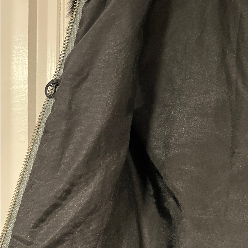 Black Rabbit Fur Vest - Picture 3 of 11
